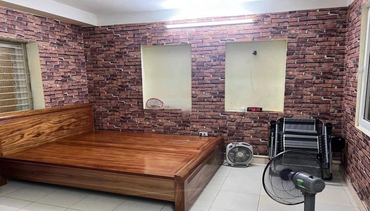 CHO THUÊ CĂN HỘ TẬP THỂ TẦNG 1, PHƯƠNG MAI 70M2,  2 NGỦ, 8.5 TRIỆU